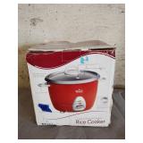 Rival 6 cup rice cooker, new in box