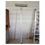 Roof snow remover, metal