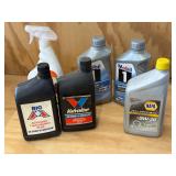 4- New Qts 2- Mobil 10w-40 oil, Napa 0w-20 oil