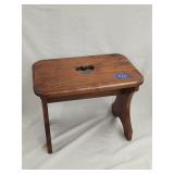 Vintage Wood Step Stool 12'Hï¿½10.5'ï¿½15.5'