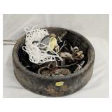 Feeding Dish with Mult.  Strapping & (2)Rope Hoist