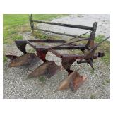 Massey-Ferguson Plow 3bottom, 3 pt hitch