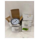 Panel Mount U Clamp Pressure Gauge Size 3 1/2ï¿½