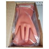 Pair of lineman gloves, class 00, size 9