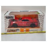 NIB Metals Die Cast 2015 Dodge Challenger
