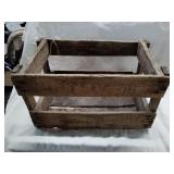 Vintage wooden crate 17' x 10' x 10'