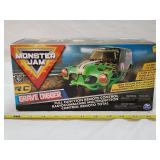 NIB Monster Jam Grave Digger RC 1/24 Scale