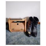 Pair of mens 9.5 D double -h boots and kiwi shoe