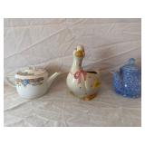 Vintage Hutschenreuther Selb Porcelain Teapot 4.5'