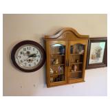 Trinket display cabinet 16' x 21.5' x 2.75'