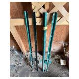4- Metal posts 36'