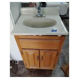 Oak Bathroom Vanity with Single-Basin Sink