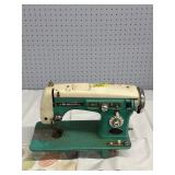 Vintage Good Housekeeper Sewing Machine mod. MSAZ