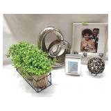 5 - pc Home Decor Lot Including Horse Shoe Ball