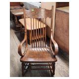 Wood Rocker 41'Hx23'ï¿½34'