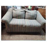Couch 59'Wx32'ï¿½35'