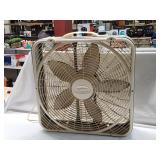 Working 21' Lasko Fan