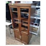 Display cabinet 23.5' x 19' x 53'