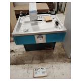 Elkay model lvrc8ws wall mount drinking fountain