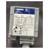 New Telemecanique Sensors Pressure Switch Series C