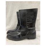 Waterproof Menï¿½s Boots Size 10