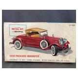 Hubley 1930 Packard Roadster 1/22 Scale Model Kit