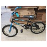 Boys Roadmaster Bicycle 29'H