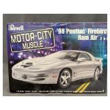 ï¿½98 Pontiac Firebird Ram Air 1:25 Scale Model