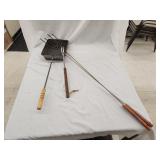 Popcorn Maker, (2)Roasting Sticks40.5', Meat Fork