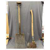 10 Tine Pitchfork & Taped Ax w/ 2-1/4 lb Head