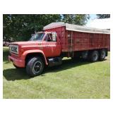 1979 Chevy 6500 c70 custom deluxe grain truck