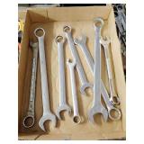 Flat of large wrenches metric and standard