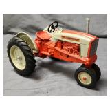 Ertl 1.16 Diecast Ford 901