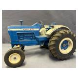 Ford 8000 Diecast Replica 1:16 Scale