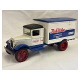 Ertl 1931 Hawkeye Delivery Truck Bank 7ï¿½