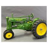 John Deere Model G Diecast Replica 1:16 Scale