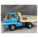Structo Hydraulic Dump Truck- 13x6x6ï¿½