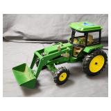 Ertl 1.16 Diecast John Deere 2755 Tractor