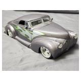 Jada 1.24 Diecast 1940 Pontiac Business Coupe