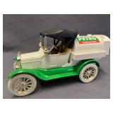 1918 Petro Stopping Center Tanker Truck 1:25 Scale