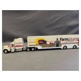 Farm Journal Kenworth T2000 Replica 1:64 Scale