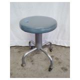 Rolling stool 19' tall adjustable height