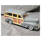 Maisto 1948 Chevy Fleetmaster Woody  Diecast Car.