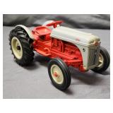 Ertl 1.16 Diecast Ford Tractor