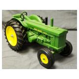 Ertl 1.16 Diecast John Deere Diesel R Tractor