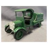 GMC 1919 Tanker Truck Replica 1:33 Scale