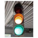 Econolite type 8-8-8 aluminum GRN stoplight