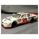 Action 1.24 Diecast 2001 Monte Carlo Goodwrench
