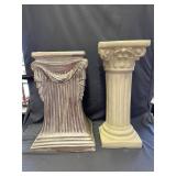 2 Display Pedestals