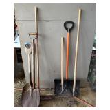 Hand Tool Assortment - Snow Shovel  Scoop Shovel
